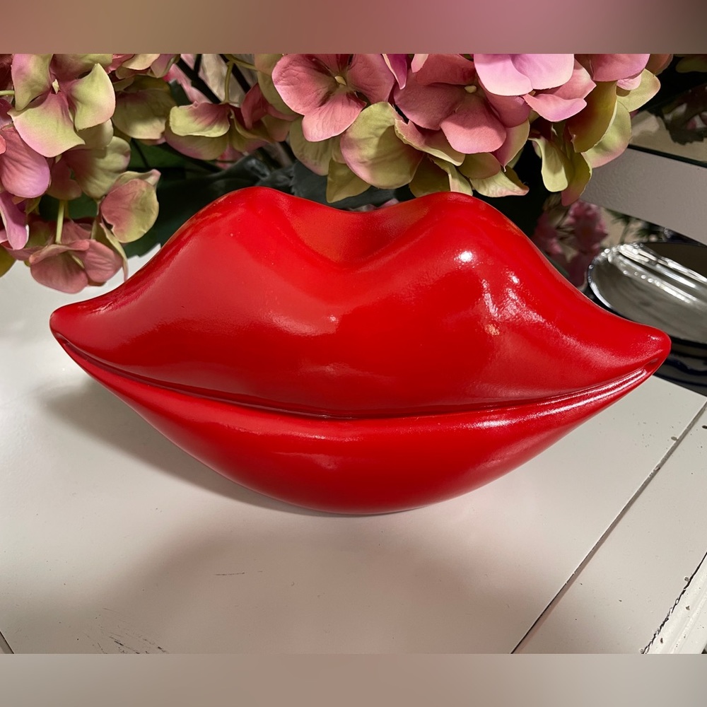 Valentine Red Lips Tabletop Decor NEW